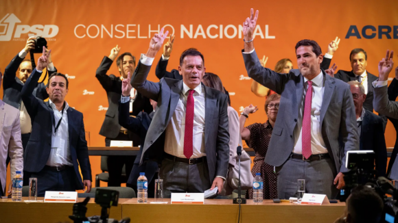 Revisão dos estatutos da direção do PSD aprovada em congresso