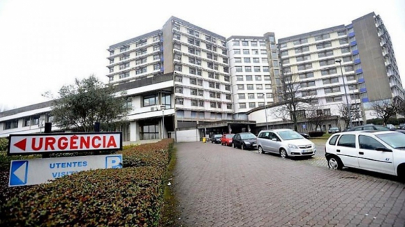 Hospital de Guimarães regista maior tempo de espera no Norte para utentes urgentes