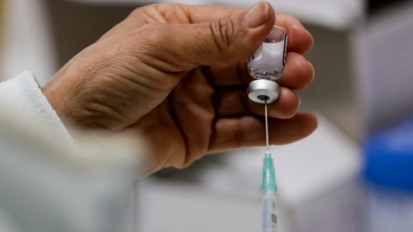DGS admite baixar idade elegível para vacinação contra a gripe