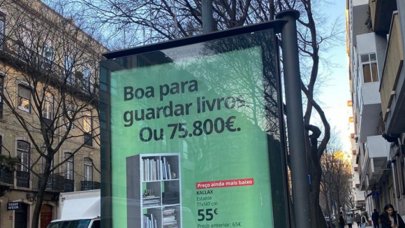 "Boa para guardar livros" ou "75.800 euros". Caso do ex-chefe de gabinete de Costa usado em campanha para promover estantes