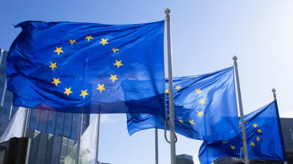 Comissão Europeia quer redução de 90% de emissão de gases com efeito de estufa até 2040