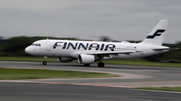 Companhia aérea europeia começa testes de pesagem de passageiros