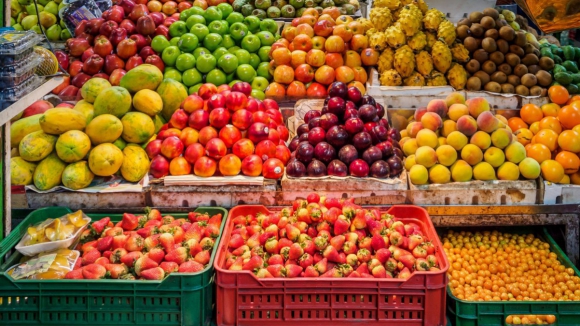 Disponível nos supermercados, médicos dizem que é a fruta que melhor faz ao coração