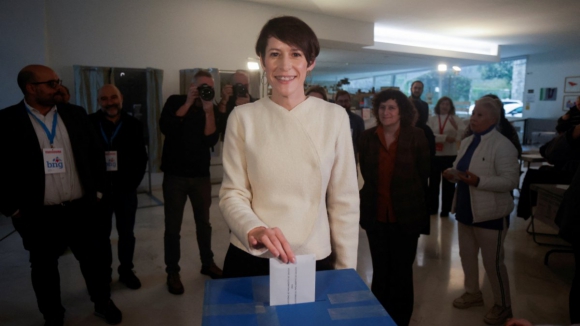 Candidatos à "Xunta" de Galiza já votaram todos e fizeram apelo transversal à participação dos galegos