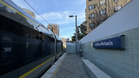 Novos veículos obrigam Metro a recuperar sinaleiros