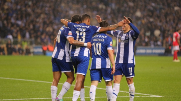 FC Porto: Galeno de pé quente. Domínio deixa ‘Dragões’ na frente do marcador ao intervalo