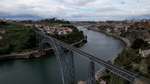 Porto quer discutir futuro da ponte Maria Pia mas só com o novo Governo