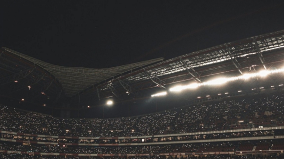 Benfica multado por esfaqueamento de adepto no Estádio da Luz