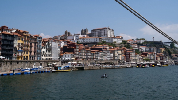 Corpo resgatado sem vida do rio Douro