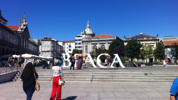 Eleições legislativas em Braga. AD e Chega gritam vitória, PS perde 3 deputados, IL mantém