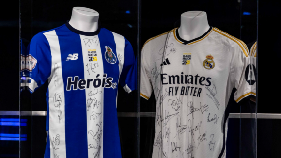 Museu do FC Porto "imortaliza" jogo de lendas entre 'Dragões' e Real Madrid
