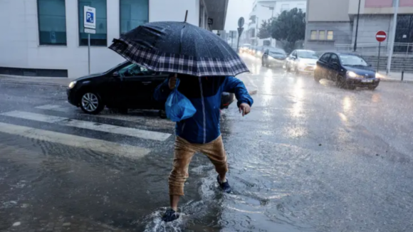 Domingo de Páscoa com chuva, mas depressão Nelson deixa Portugal