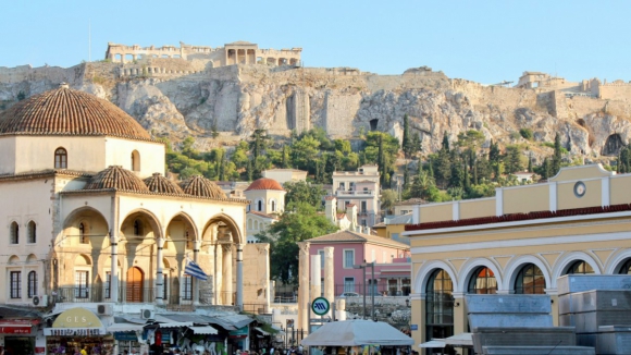 Grécia reforça regras para obtenção de vistos 'gold' para combater crise na habitação