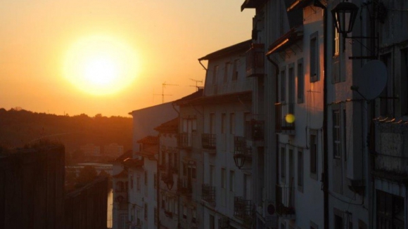Portugal continental e Madeira sob elevado risco de exposição à radiação ultravioleta