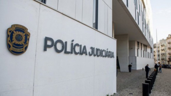 Pai e filha brasileiros com mandados da Interpol são detidos no Porto
