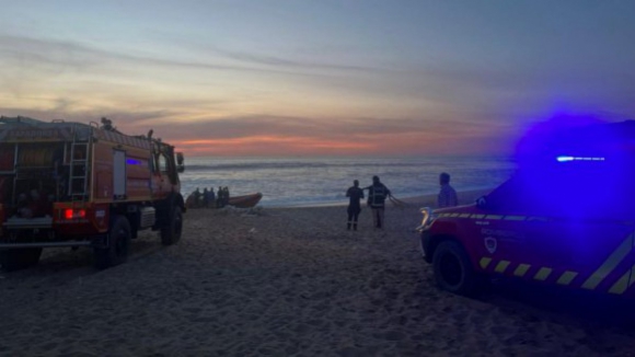 Buscas suspensas pelo rapaz desaparecido na Praia de Salgueiros recomeçam domingo