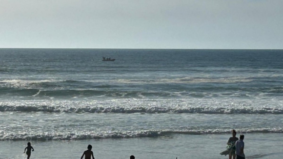 Suspensas buscas do jovem desaparecido no mar da praia da Costa Nova 