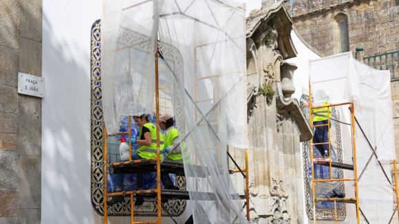 Câmara de Vila do Conde inicia restauro de painéis de azulejos históricos