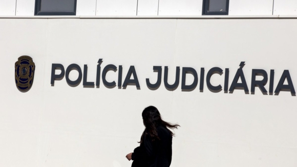 Homem suspeito de pornografia de menores detido no Porto