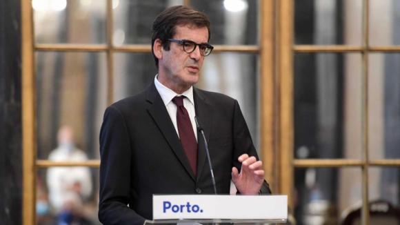 Moreira e executivo abandonam Assembleia Municipal do Porto após críticas do BE