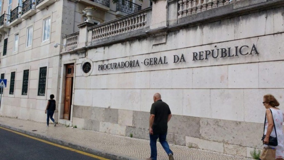 Ministério Público acusa homem de tentar matar ex-mulher com forquilha em Aveiro