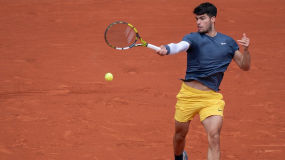 Alcaraz Vence Em Roland Garros E Garante Lugar Nas Meias Finais