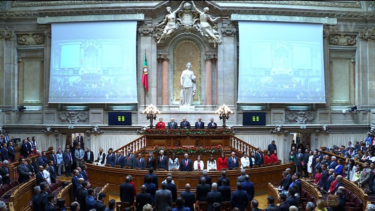 J Come Ou A Sess O De Boas Vindas A Lula Da Silva No Parlamento