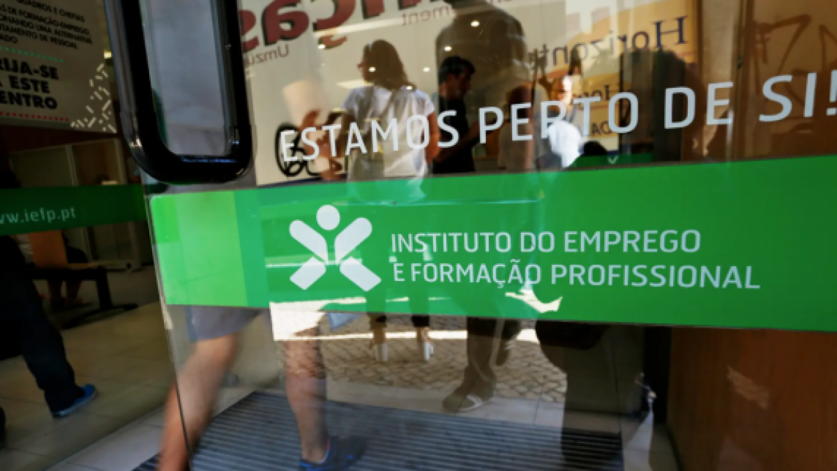 Taxa De Desemprego Sobe Para No Primeiro Trimestre