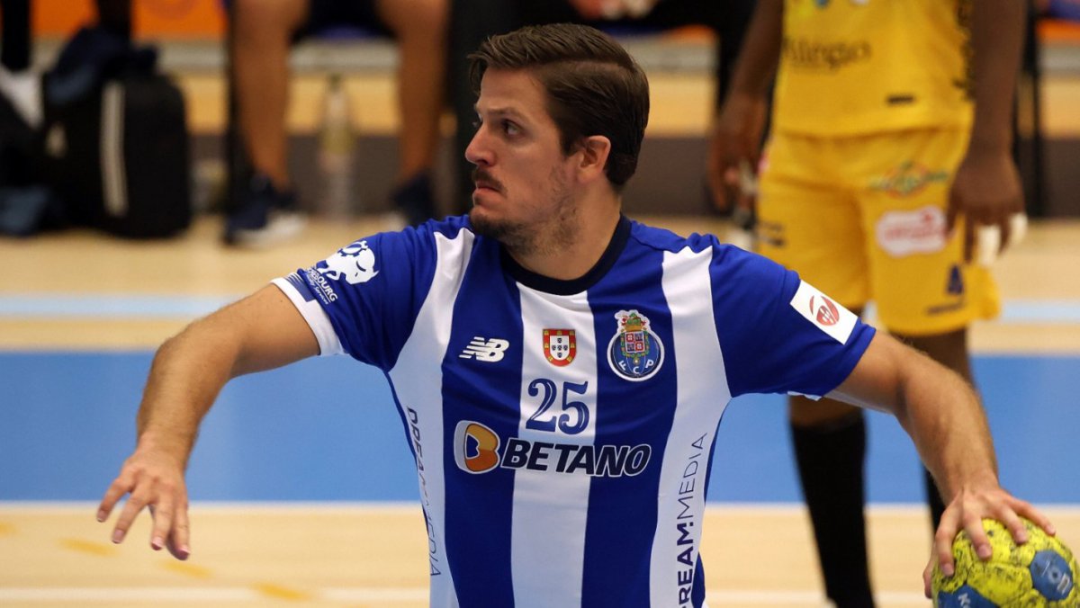 FC Porto Andebol Dragões vencem em Avanca