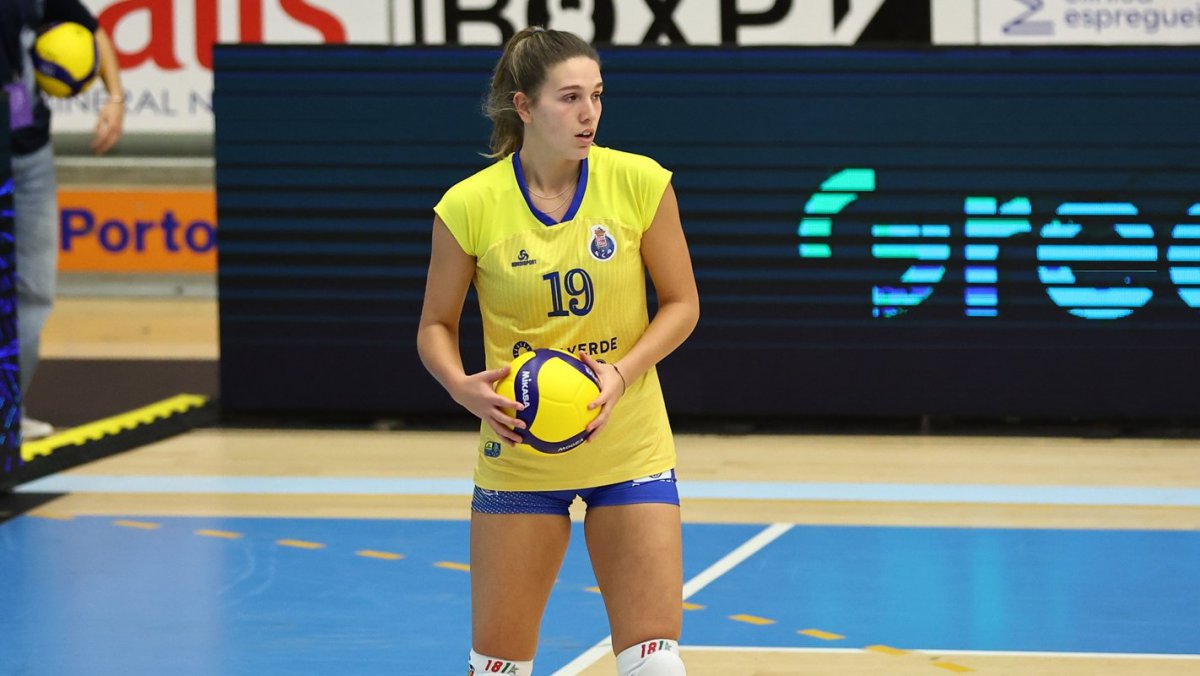 Fc Porto Voleibol Ana Rui Monteiro E Bruna Guedes No Europeu De Sub