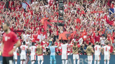 Veja as imagens que marcaram o segundo dia do Euro 2016