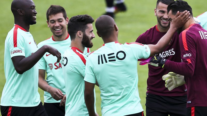 Quaresma falha último treino da seleção portuguesa em Marcoussis