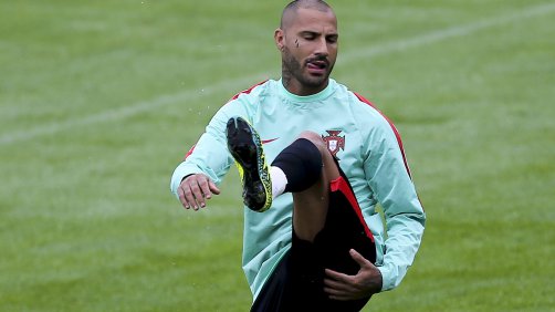  João Mário e Eliseu titulares na equipa de Portugal. Quaresma no banco