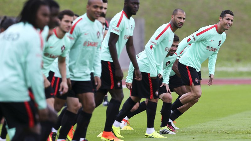 Pepe falha treino devido a lesão