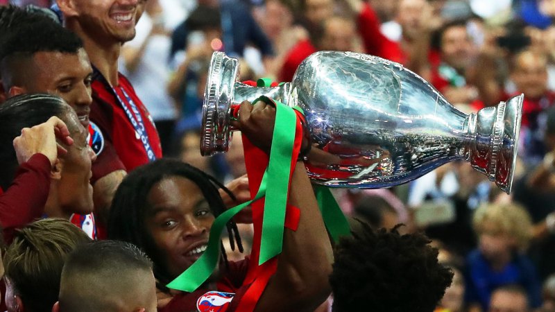 Renato Sanches nomeado o melhor jogador jovem do torneio