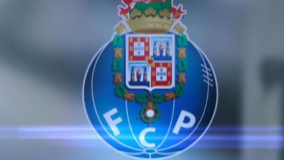 Defour e Ricardo de regresso aos treinos do FC Porto