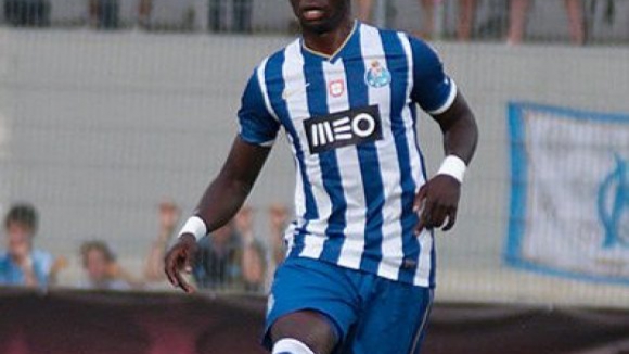 Mangala regressa aos convocados do FC Porto para recepção ao Olhanense