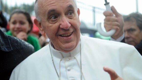 Papa pede paz para zonas de conflito armado no mundo