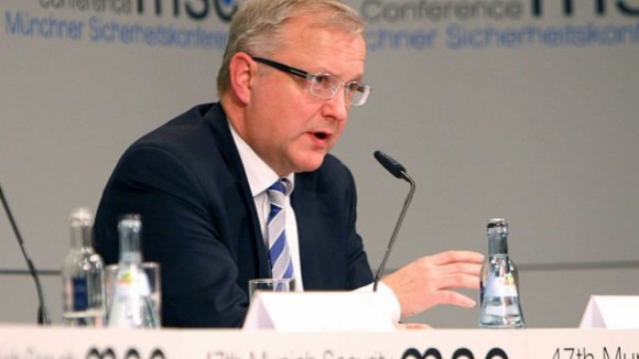 Olli Rehn considera dados da execução orçamental "bastante encorajadores"