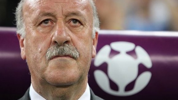 Del Bosque afirma que a Espanha "está à altura da defesa do título"