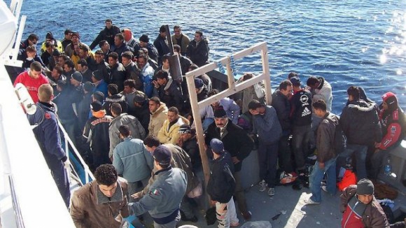 Mediterrâneo “já viu” morrer 1750 migrantes este ano
