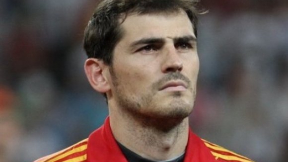 FC Porto oficializa Iker Casillas por duas épocas mais uma de opção
