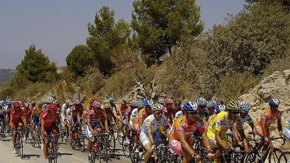 Equipas da Volta a Portugal podem ter de alinhar apenas com oito ciclistas