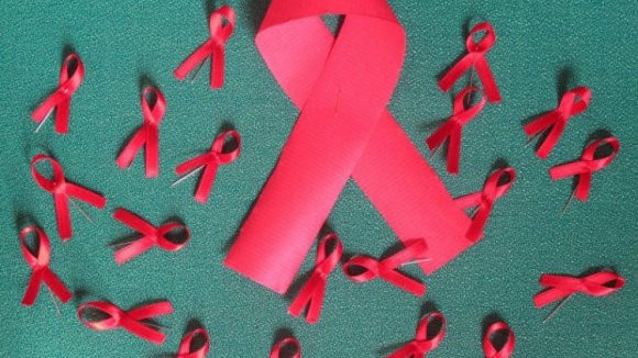 Casos de VIH/SIDA caíram 17,3% no ano passado
