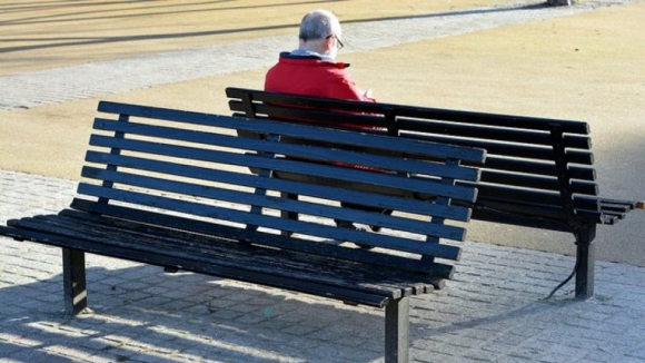 Pens&otilde;es at&eacute; 628 euros com aumento de 10 euros em agosto