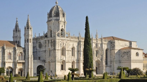Cerim&oacute;nias f&uacute;nebres de Z&eacute; Pedro a partir de sexta-feira no Mosteiro dos Jer&oacute;nimos
