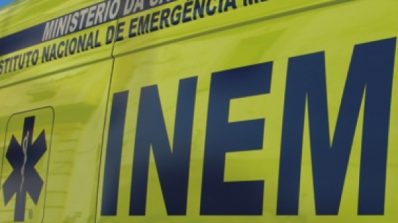 Quatro pessoas esfaqueadas em Guimarães. Mulher em estado grave com ferimentos no peito