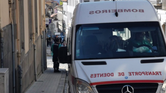 Covid-19: Idosos de lar de Vila Real transferidos hoje para hospitais militares de Braga e Porto