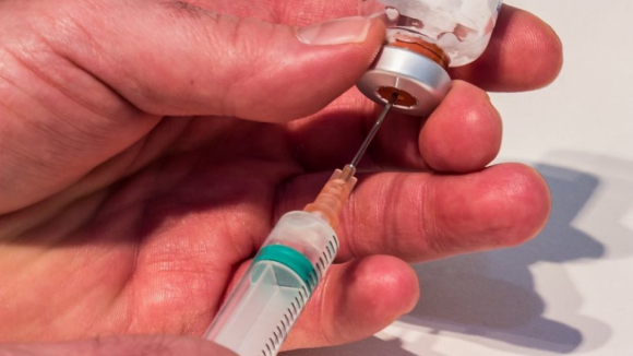 Covid-19: China aprova vacina para uso exclusivo dos militares