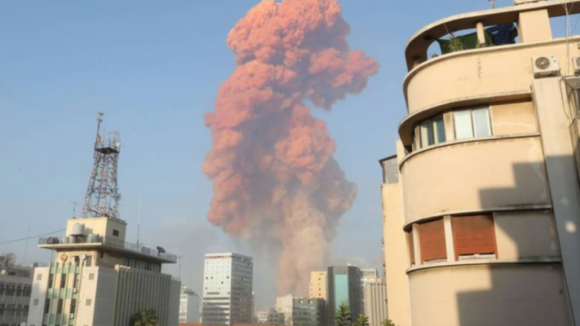 Forte explosão ouvida em Beirute